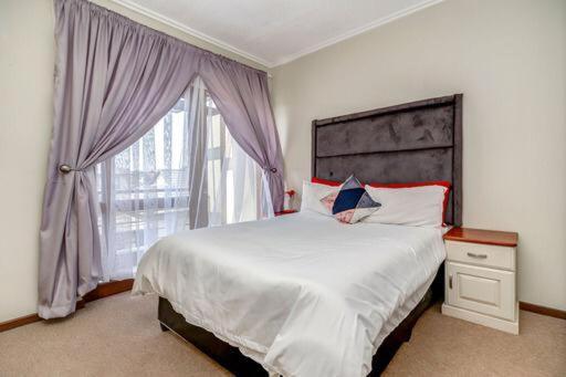 Sisonke Apartment Monte Sandton Kültér fotó